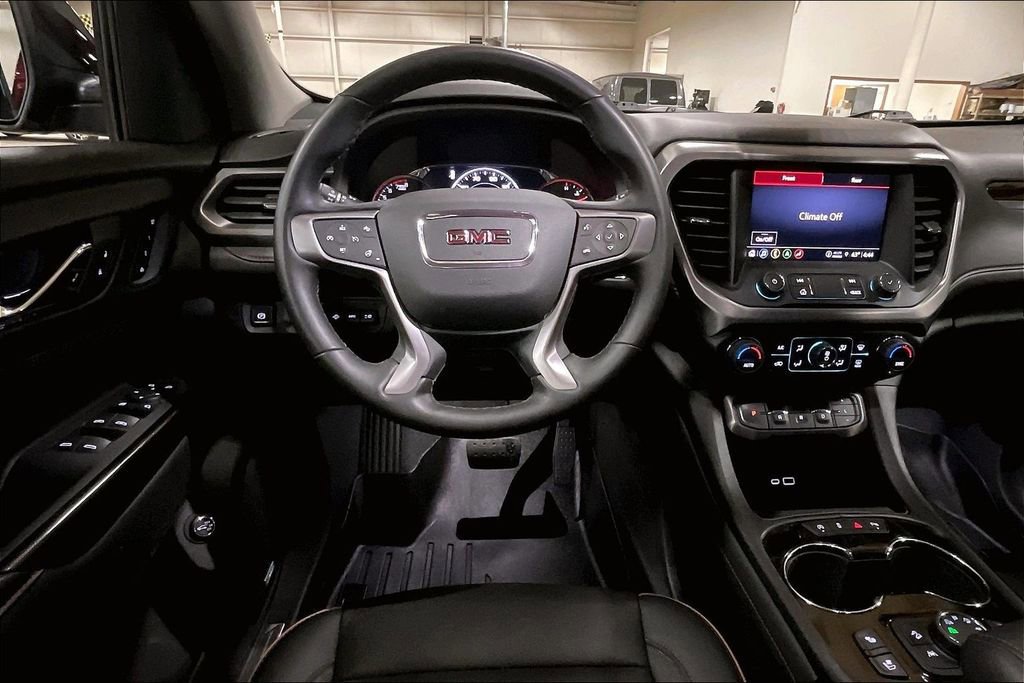 Used 2023 GMC Acadia AT4 w/ Technology Package image 7