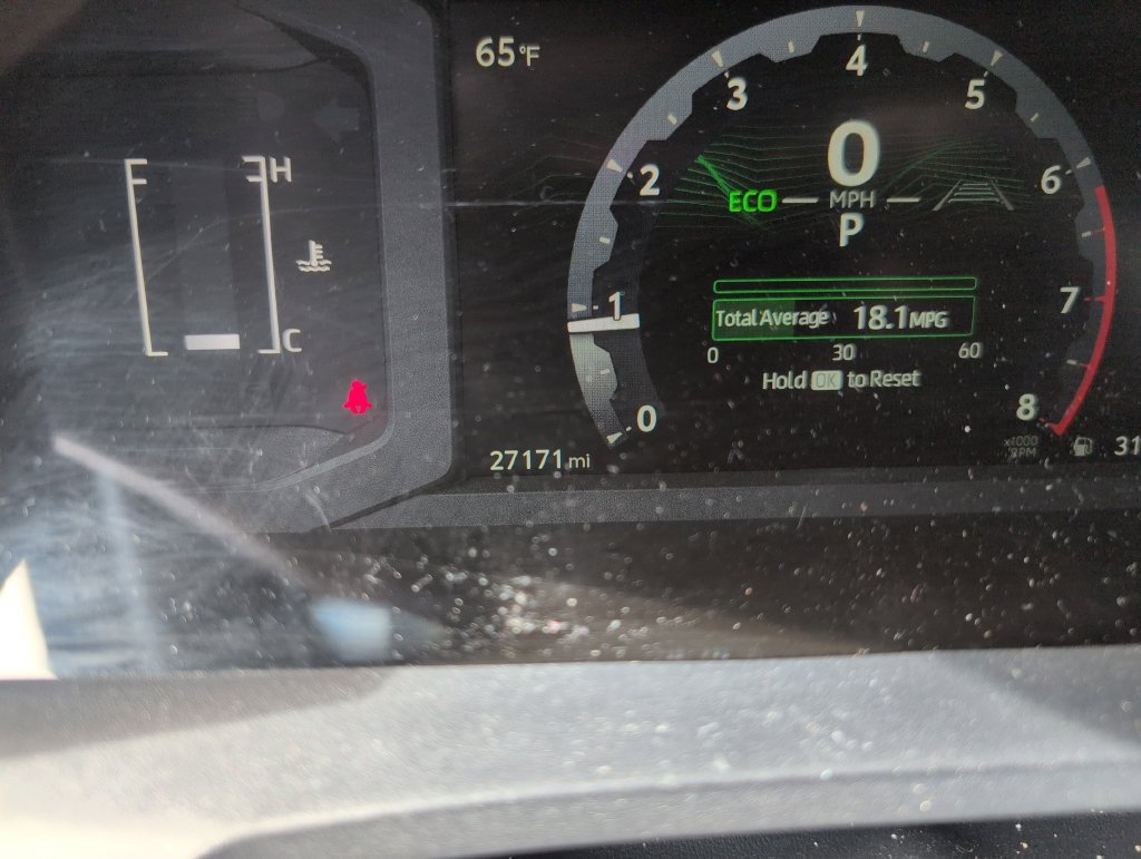 Used 2025 Toyota 4Runner SR5 AWD/4WD image 23