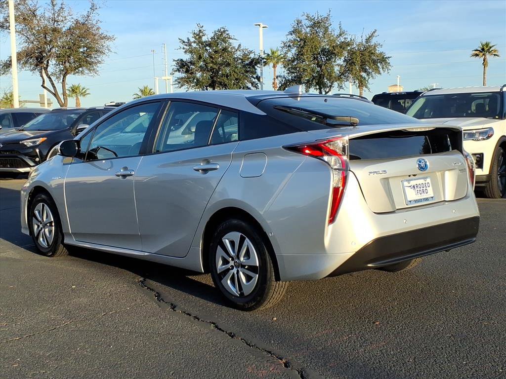 Used 2017 Toyota Prius Three image 4