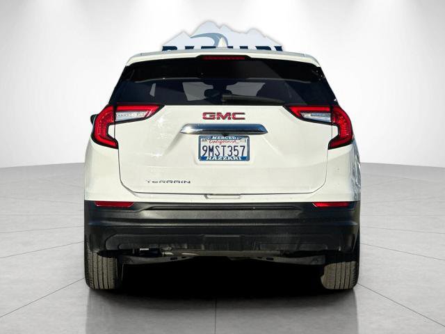 Used 2024 GMC Terrain SLE image 4