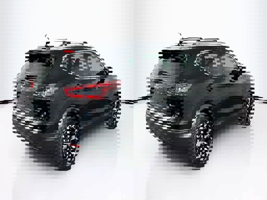 Used 2022 Nissan Rogue Sport SL image 25