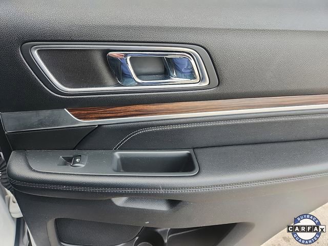 Certified 2017 Ford Explorer Limited w/ Equipment Group 301A image 32