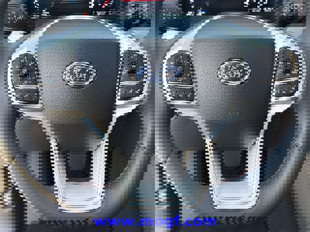 Certified 2025 Ford Explorer Active w/ Active Comfort Package image 17