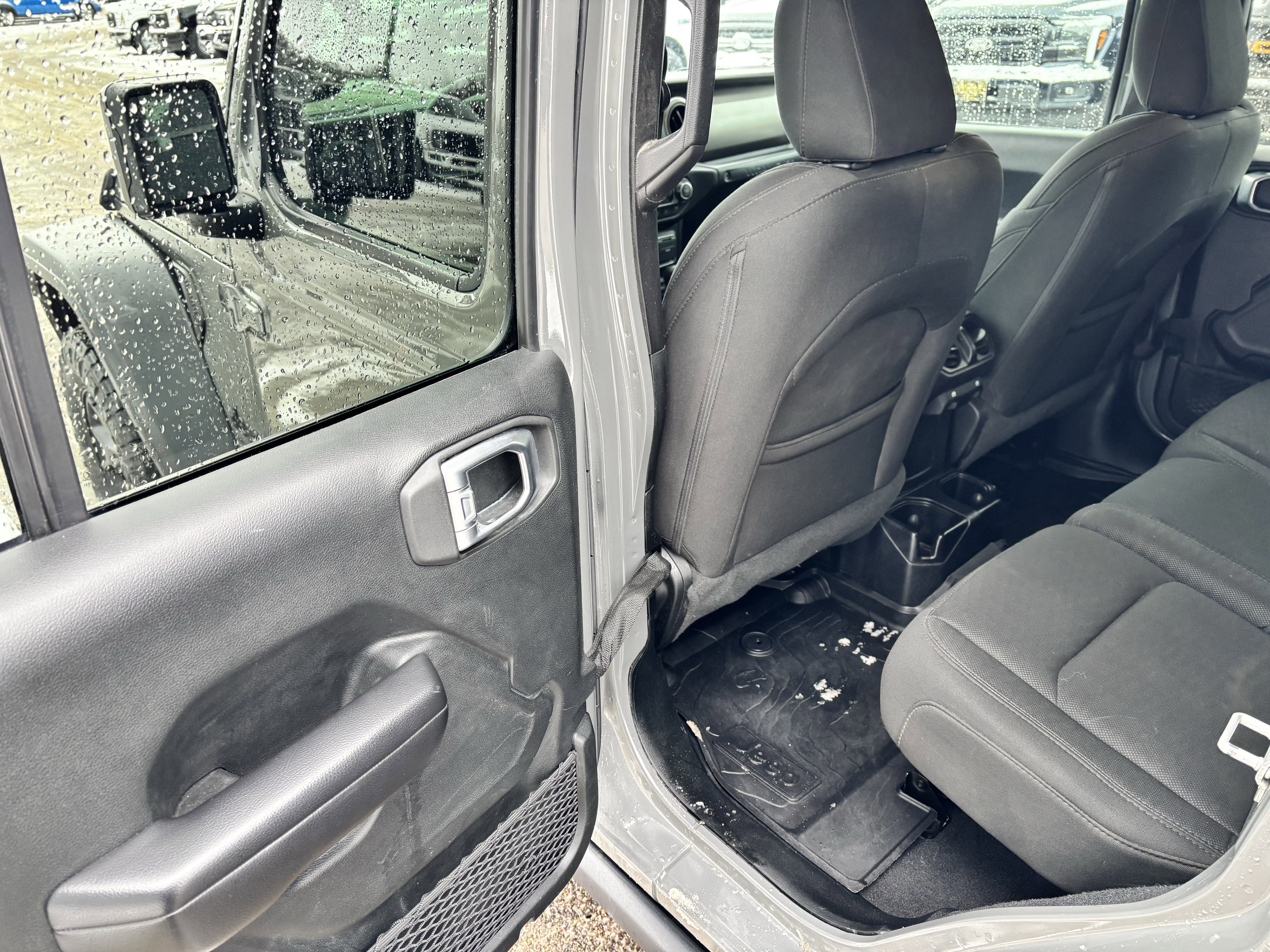 Used 2020 Jeep Wrangler Unlimited Sport image 15