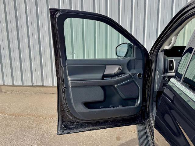 Certified 2025 Ford Expedition Active image 15