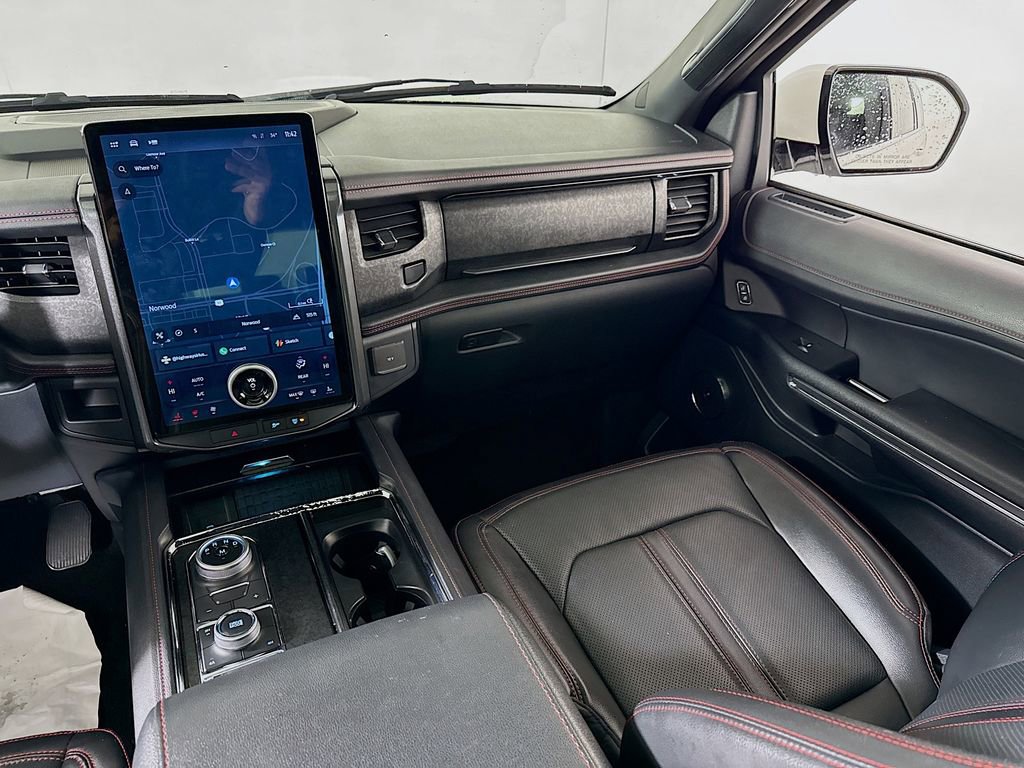 Certified 2022 Ford Expedition Limited image 25