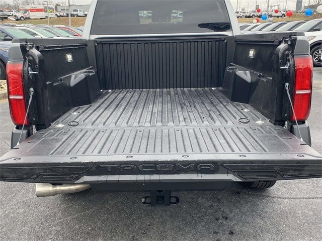 Used 2025 Toyota Tacoma SR RWD image 8