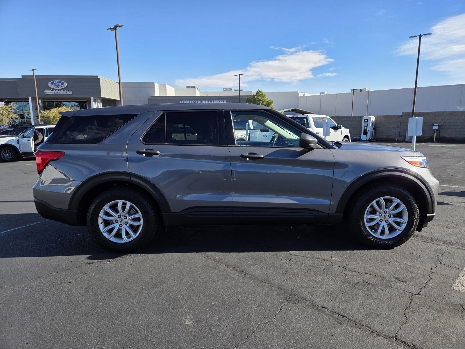 Certified 2021 Ford Explorer 2WD image 6