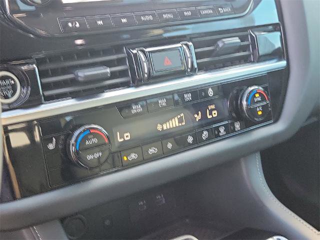 Used 2024 Nissan Pathfinder SL image 29