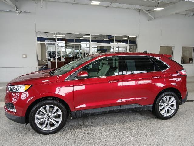 Certified 2024 Ford Edge Titanium image 2