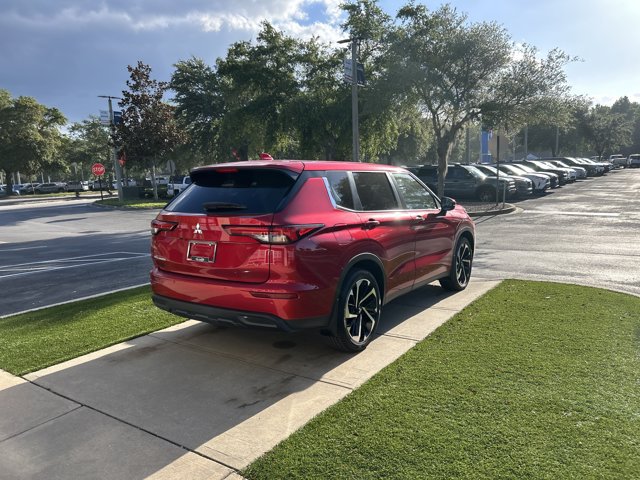Used 2022 Mitsubishi Outlander ES FWD image 6