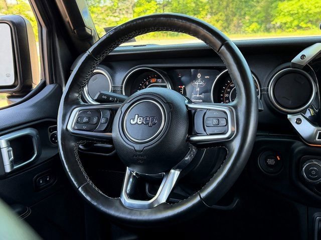 Used 2020 Jeep Wrangler Unlimited Sahara w/ Cold Weather Group AWD/4WD image 4