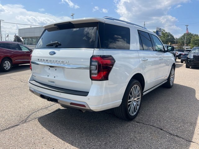 Certified 2022 Ford Expedition Platinum image 2