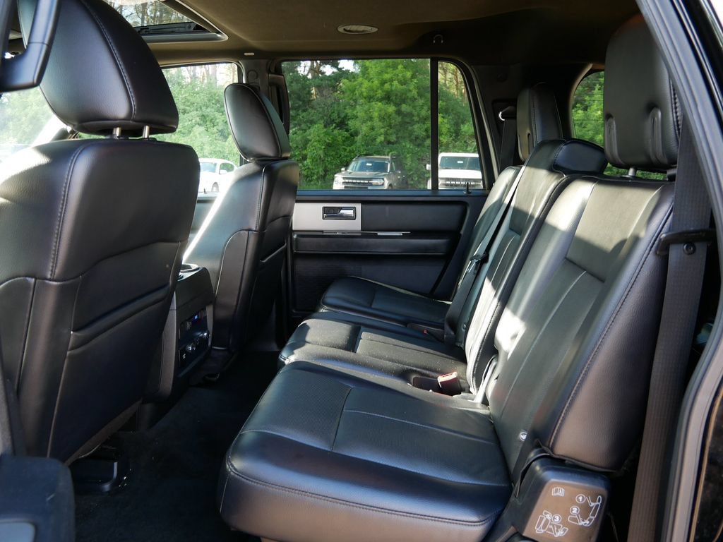 Certified 2017 Ford Expedition EL XLT w/ Equipment Group 202A AWD/4WD image 11
