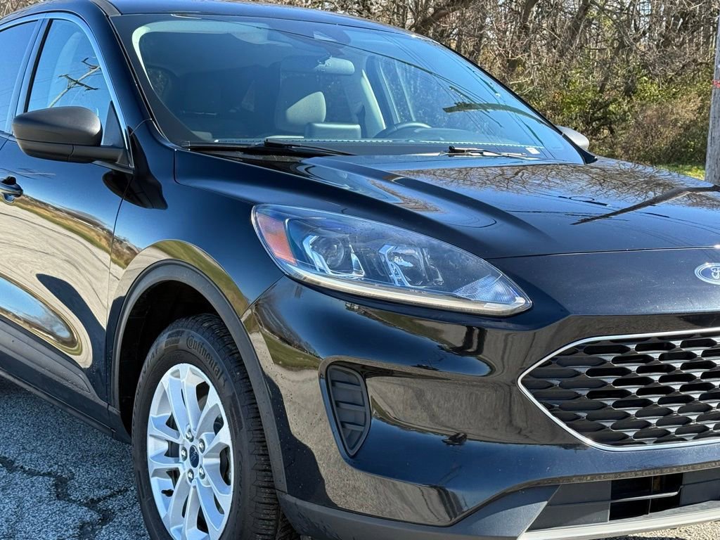 Certified 2022 Ford Escape SE w/ Cold Weather Package image 6