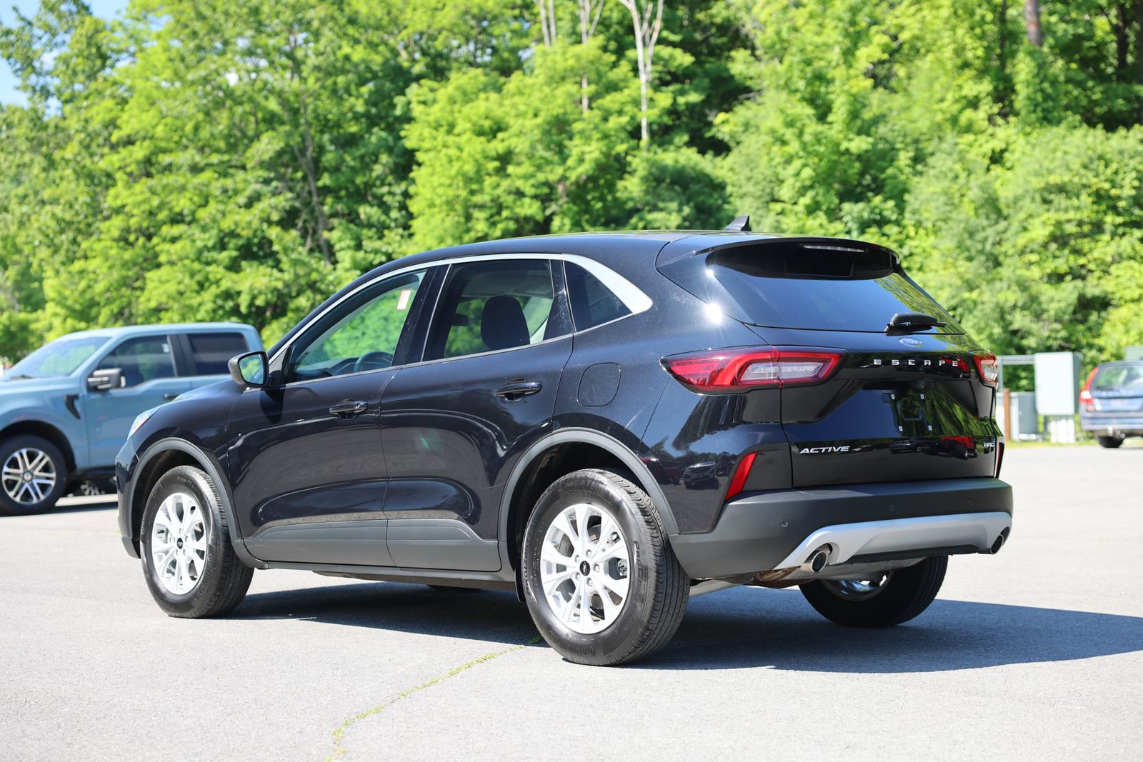 Certified 2023 Ford Escape Active AWD/4WD image 3