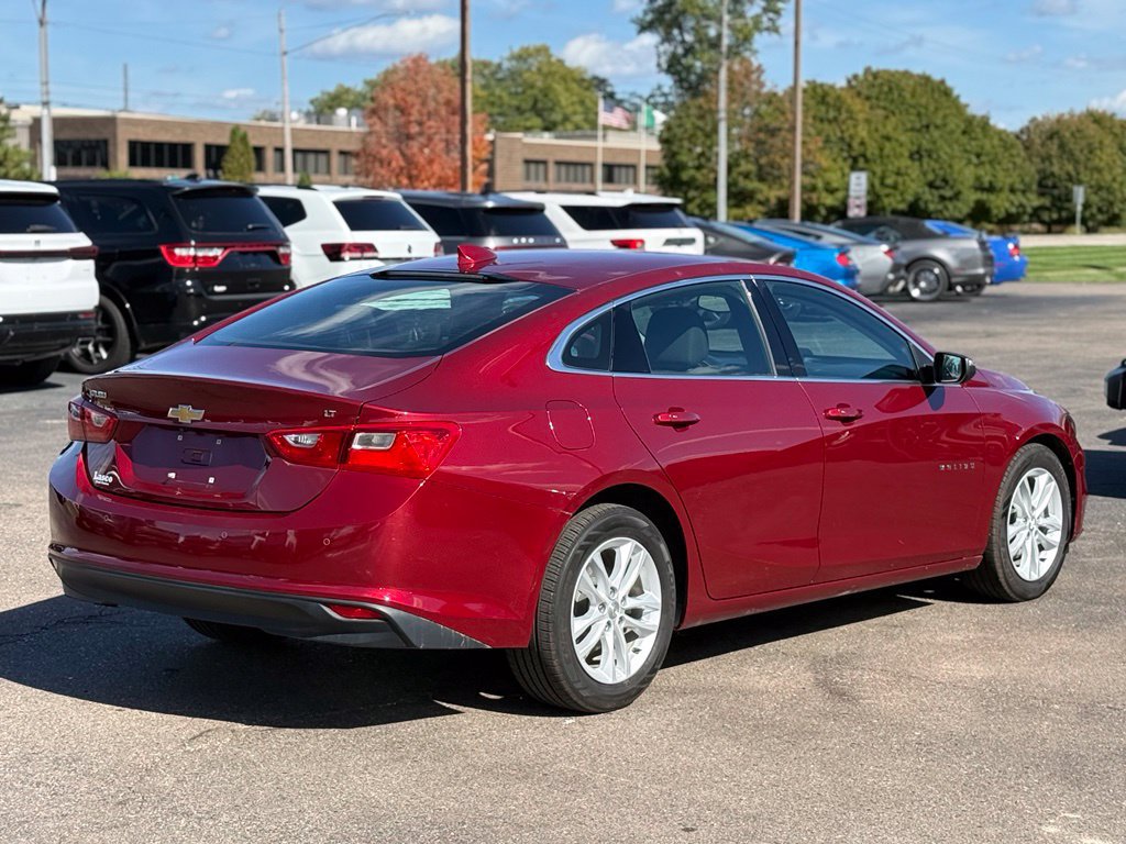 Used 2018 Chevrolet Malibu LT w/ Driver Confidence Package FWD image 30