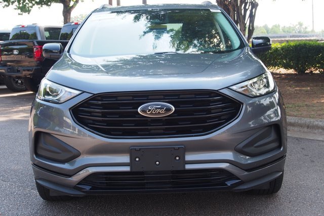 Certified 2022 Ford Edge SE w/ Black Appearance Package AWD/4WD image 2