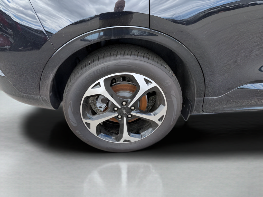 Certified 2025 Ford Escape ST-Line Elite w/ Premium Technology Package AWD/4WD image 32