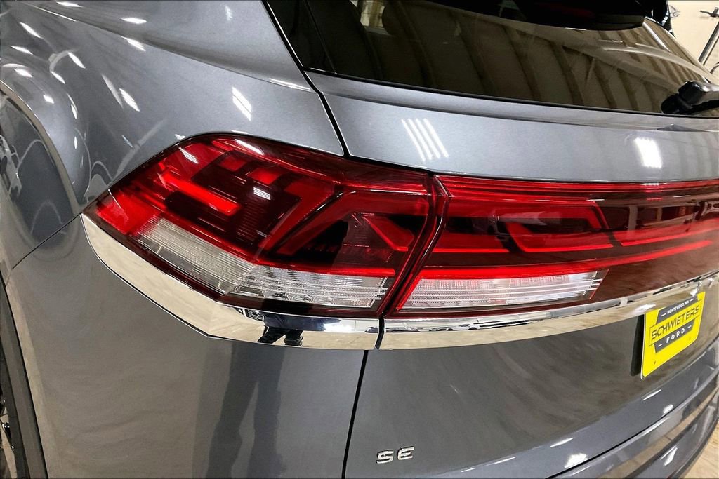 Used 2025 Volkswagen Atlas Cross Sport SE image 28