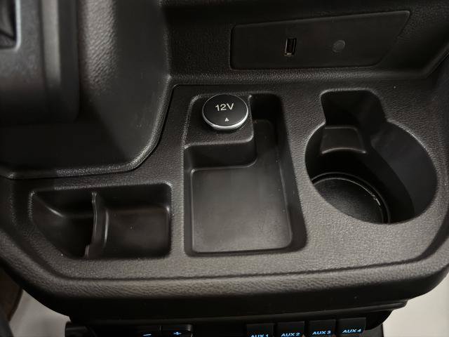 Certified 2017 Ford Transit 150 XLT RWD image 18