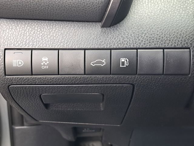 Used 2018 Toyota Camry SE w/ Moonroof Package image 20