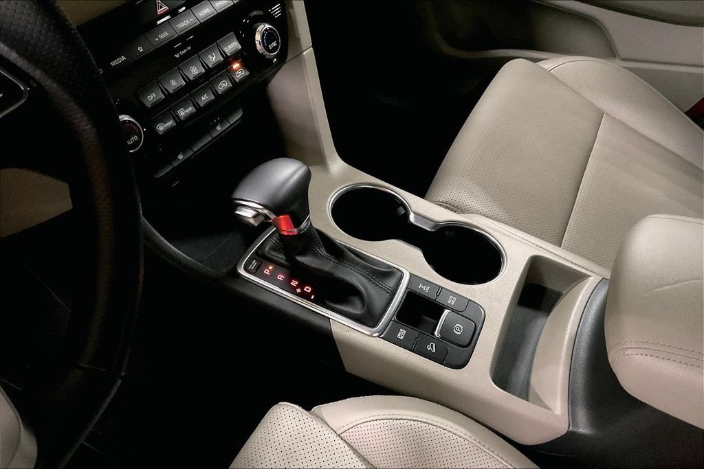 Used 2022 Kia Sportage Nightfall Edition w/ Nighfall AWD Premium Package image 16