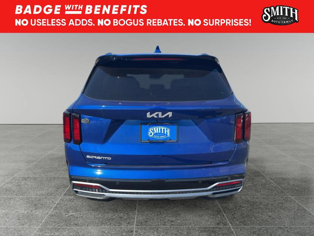 Used 2023 Kia Sorento S FWD image 4