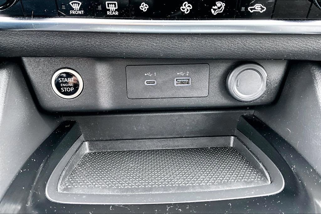 Used 2023 Nissan Rogue SV AWD/4WD image 32