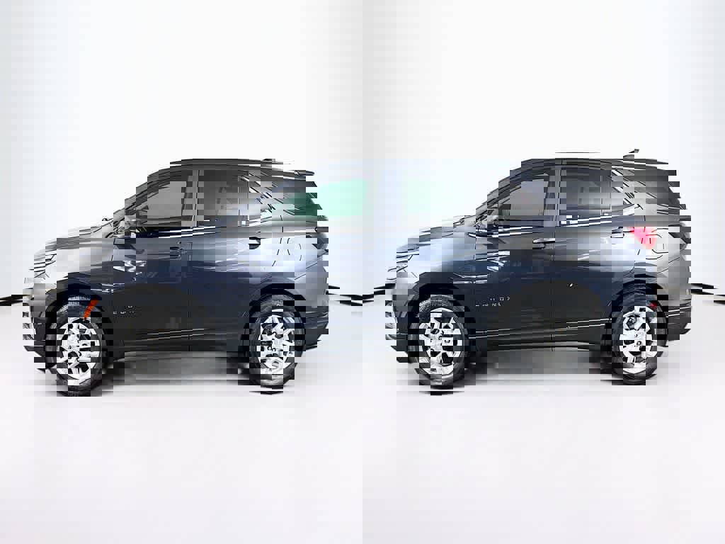 Used 2023 Chevrolet Equinox LT image 2