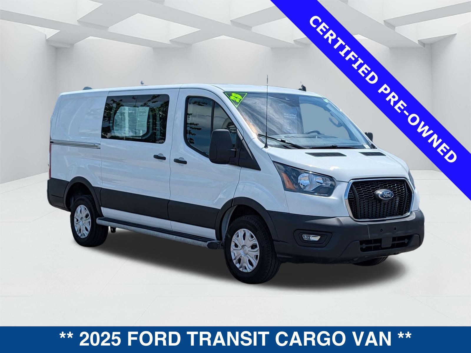 Certified 2025 Ford Transit 250 Low Roof w/ Exterior Upgrade Package RWD image 4