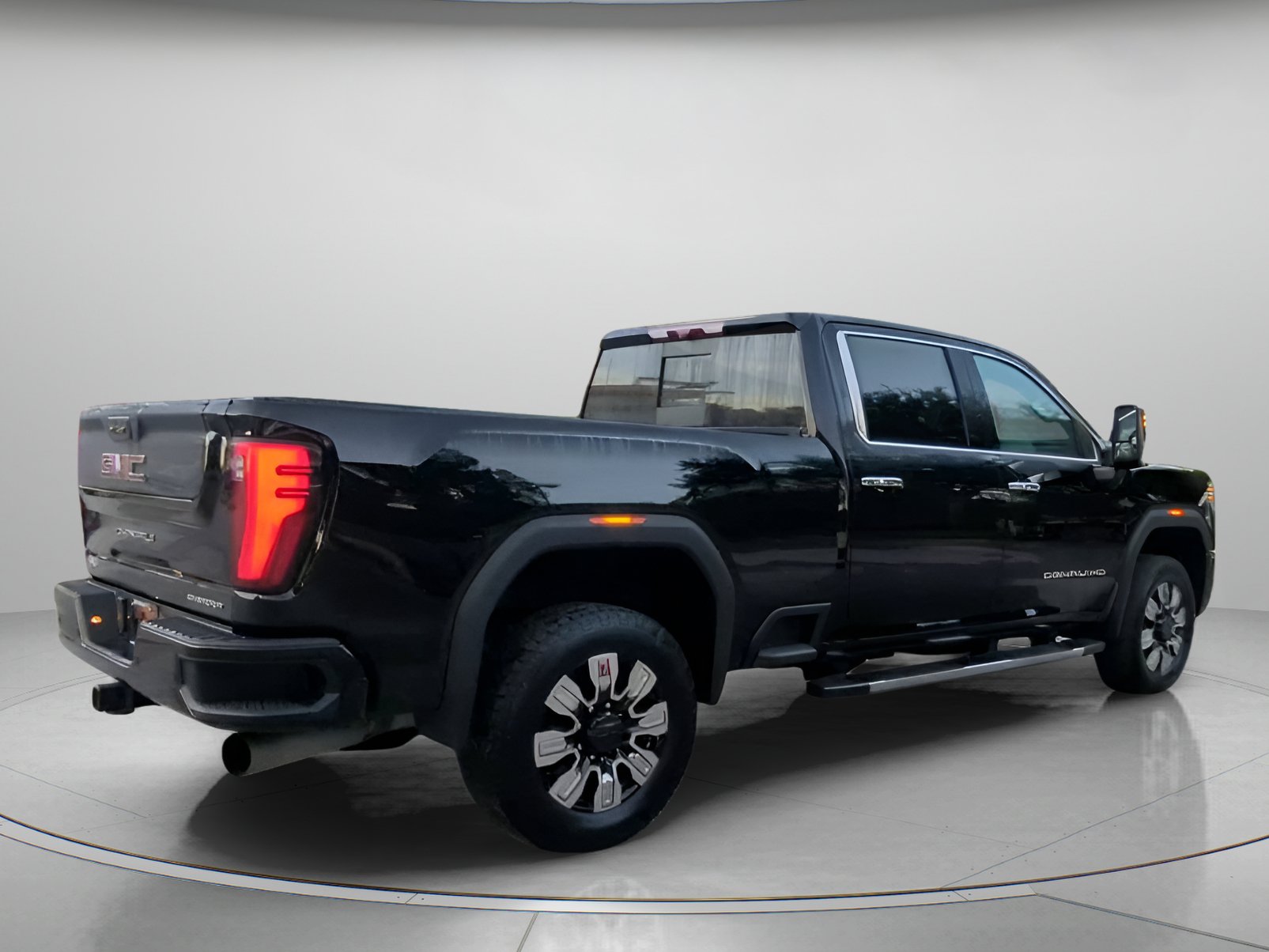 Used 2024 GMC Sierra 2500 Denali w/ Denali Reserve Package AWD/4WD image 28