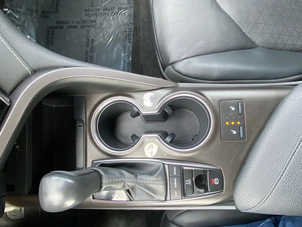 Used 2023 Toyota Camry XSE image 18