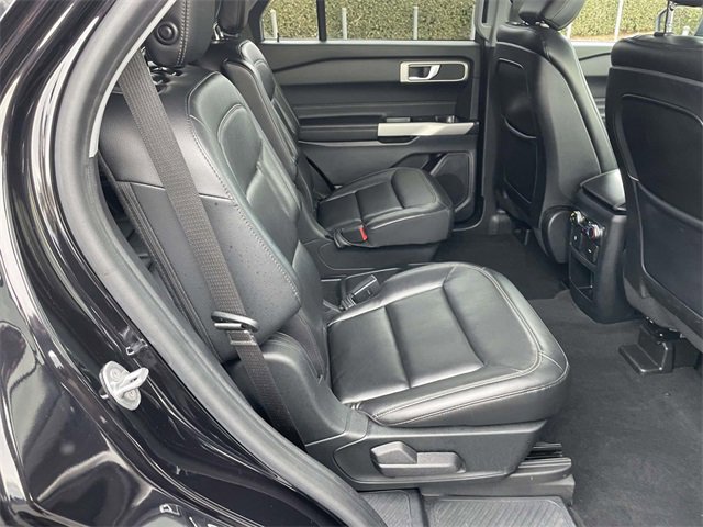 Certified 2020 Ford Explorer XLT w/ Equipment Group 202A image 29
