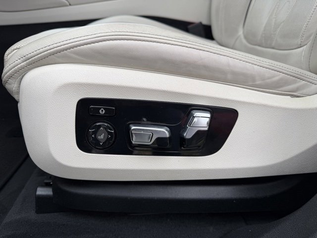 Used 2023 BMW X6 xDrive40i w/ M Sport Package image 9