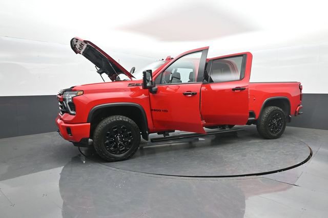 Used 2024 Chevrolet Silverado 2500 LTZ w/ LTZ Plus Package image 38