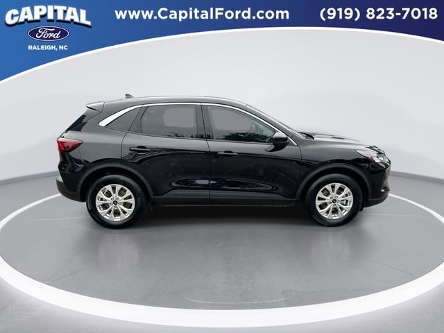 Certified 2023 Ford Escape Active w/ Tech Pack #2 image 7