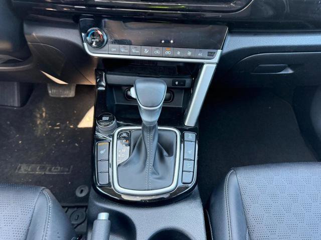 Used 2023 Kia Seltos EX image 17