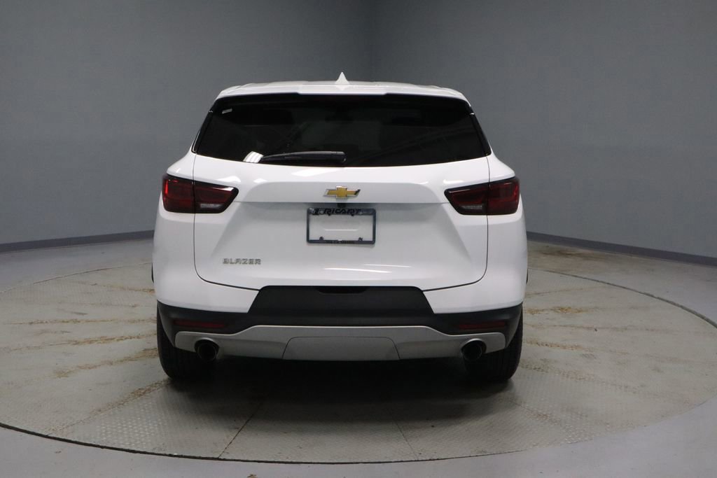 Used 2025 Chevrolet Blazer LT image 4