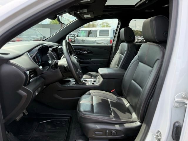 Used 2023 Chevrolet Traverse RS w/ LPO, Floor Liner Package AWD/4WD image 15