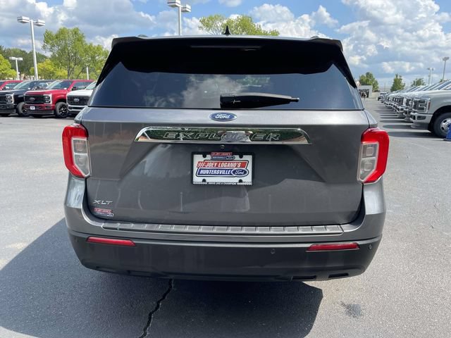 Certified 2021 Ford Explorer XLT RWD image 5