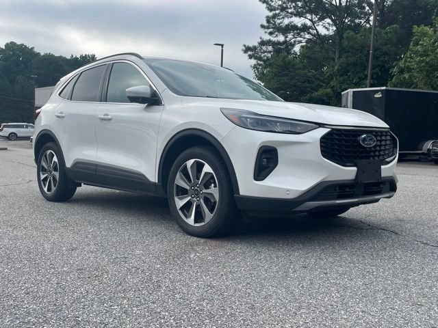 Certified 2024 Ford Escape Platinum AWD/4WD image 3