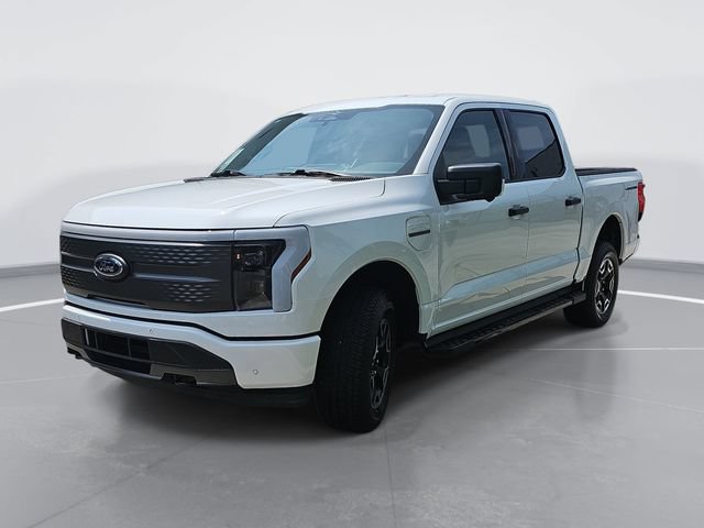 Certified 2023 Ford F150 Lightning XLT AWD/4WD image 7