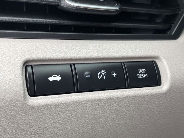 Used 2025 Nissan Altima 2.5 SV image 28