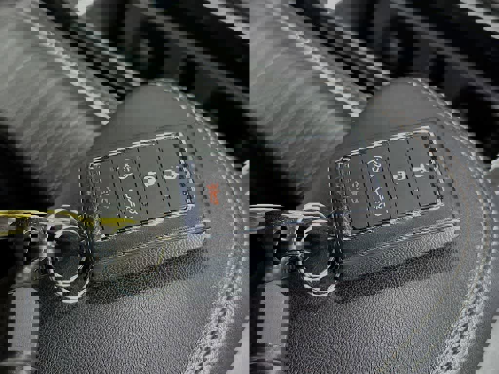 Used 2023 Jeep Wagoneer Series III w/ Preferred Equipment Group image 22