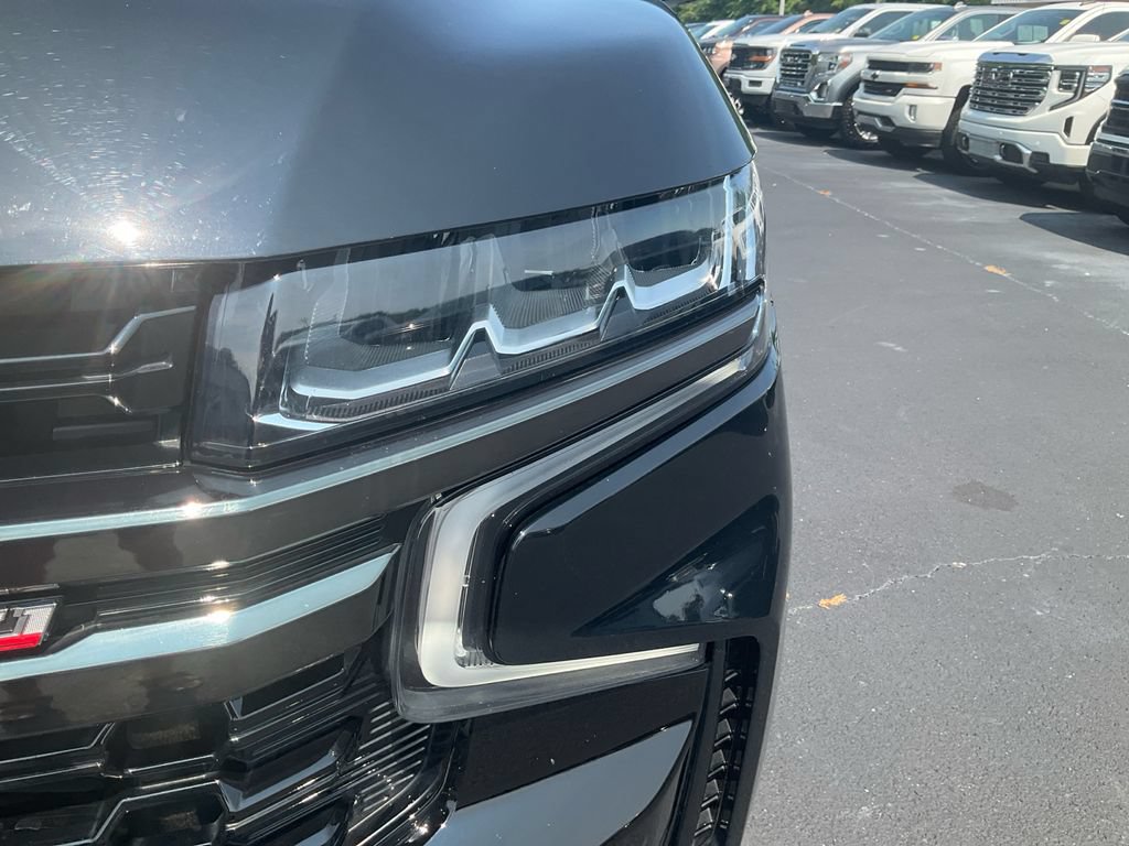 Used 2021 Chevrolet Tahoe Z71 w/ Z71 Off-Road Package AWD/4WD image 9