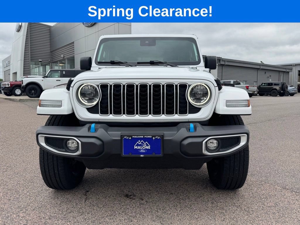 Used 2024 Jeep Wrangler Unlimited Sahara AWD/4WD image 11