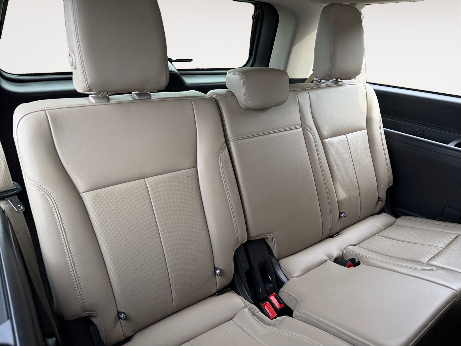 Certified 2024 Ford Expedition Max XLT image 18