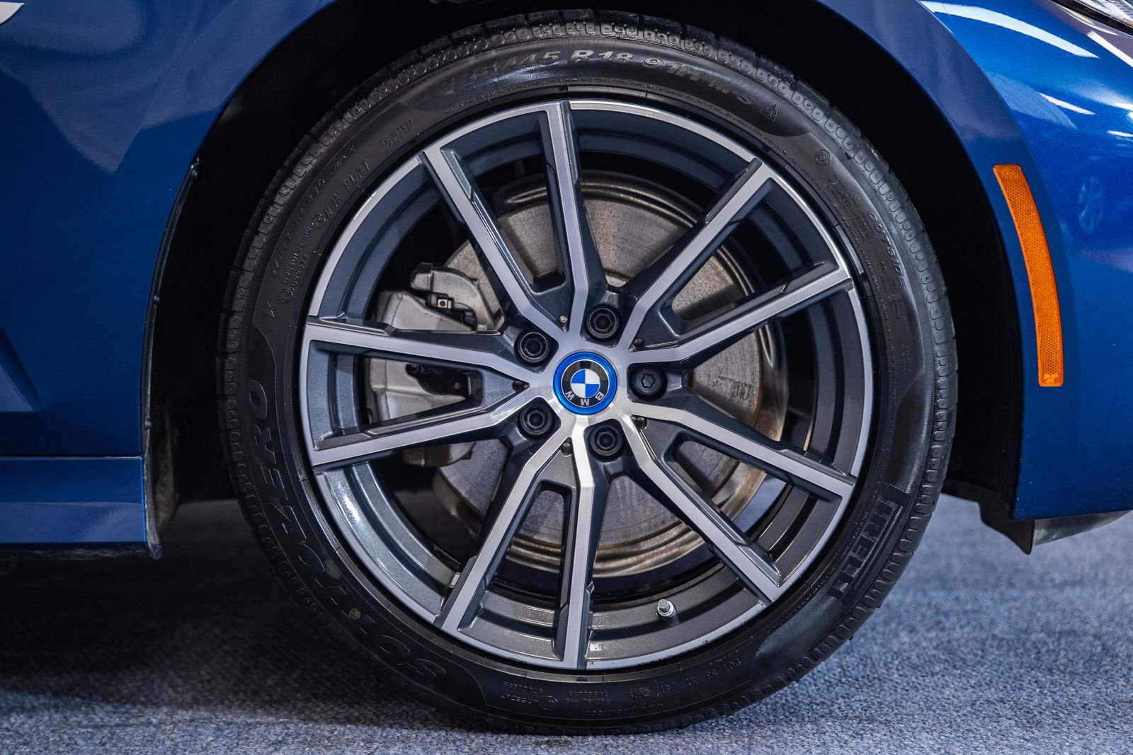 Used 2022 BMW 330e xDrive w/ Premium Package AWD/4WD image 16