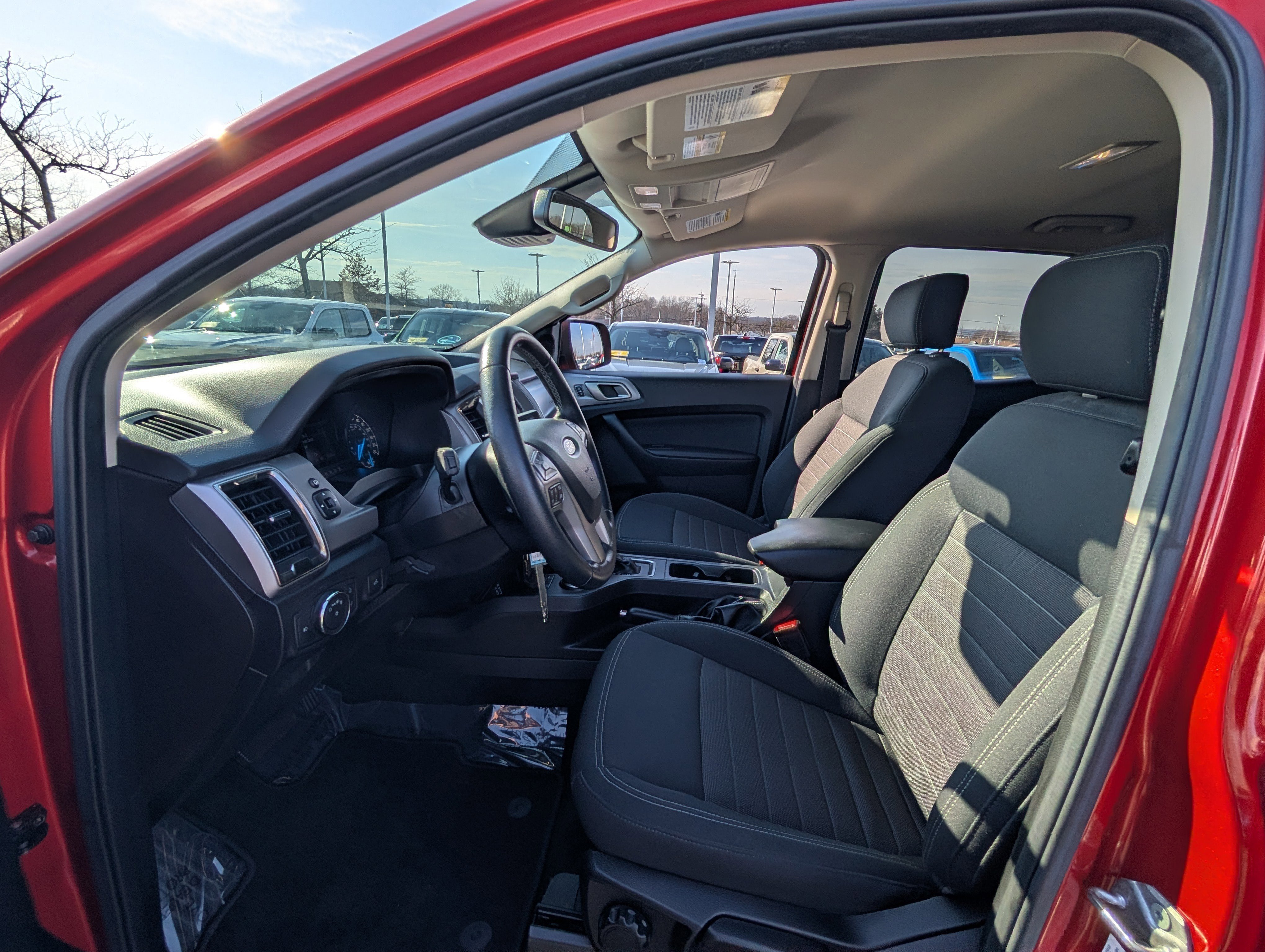 Certified 2019 Ford Ranger XLT w/ FX4 Off-Road Package image 14